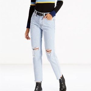 Levi Wedgie Jean (BUNDLE: 2/60$ or 3/80$)